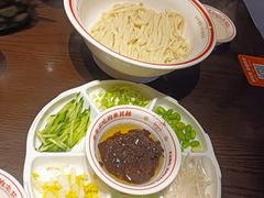 老北京炸酱面-方砖厂69号炸酱面·烤鸭(前门鲜鱼口店)