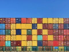 -上海滴水湖皇冠假日酒店