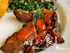 泰式开胃菜-晒红牛肉配辣椒酱-昆明中心皇冠假日酒店