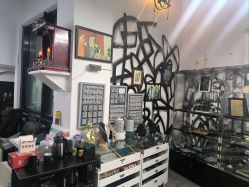 -龙之吻专业刺青·手工耳洞·纹身去色