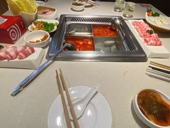 -海底捞火锅鲜切牛肉主题店(长寿路店)
