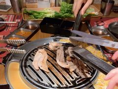 -青瓦炭韩潮烤肉(花园道店)
