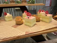 -怡豪大饭店·49楼旋转自助餐厅