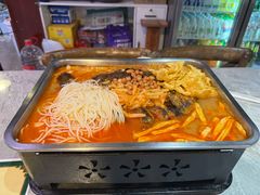 -在巷子里的烤肉店·螺蛳粉烤鱼·牛蛙(和美城店)