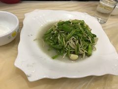 清炒水芹-溱湖八鲜菜馆