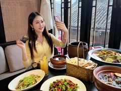 -桥边小楼·手工云南菜·古城观景小楼