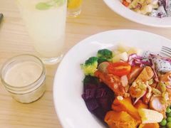 -F+轻食健身赋能空间(中华北路国贸商场店)