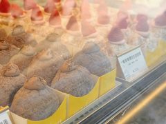-85度C(生甜甜圈研究工坊·上海松江人民北路店)