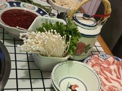 -山悦里 山野·鲜火锅(罗斯福广场店)