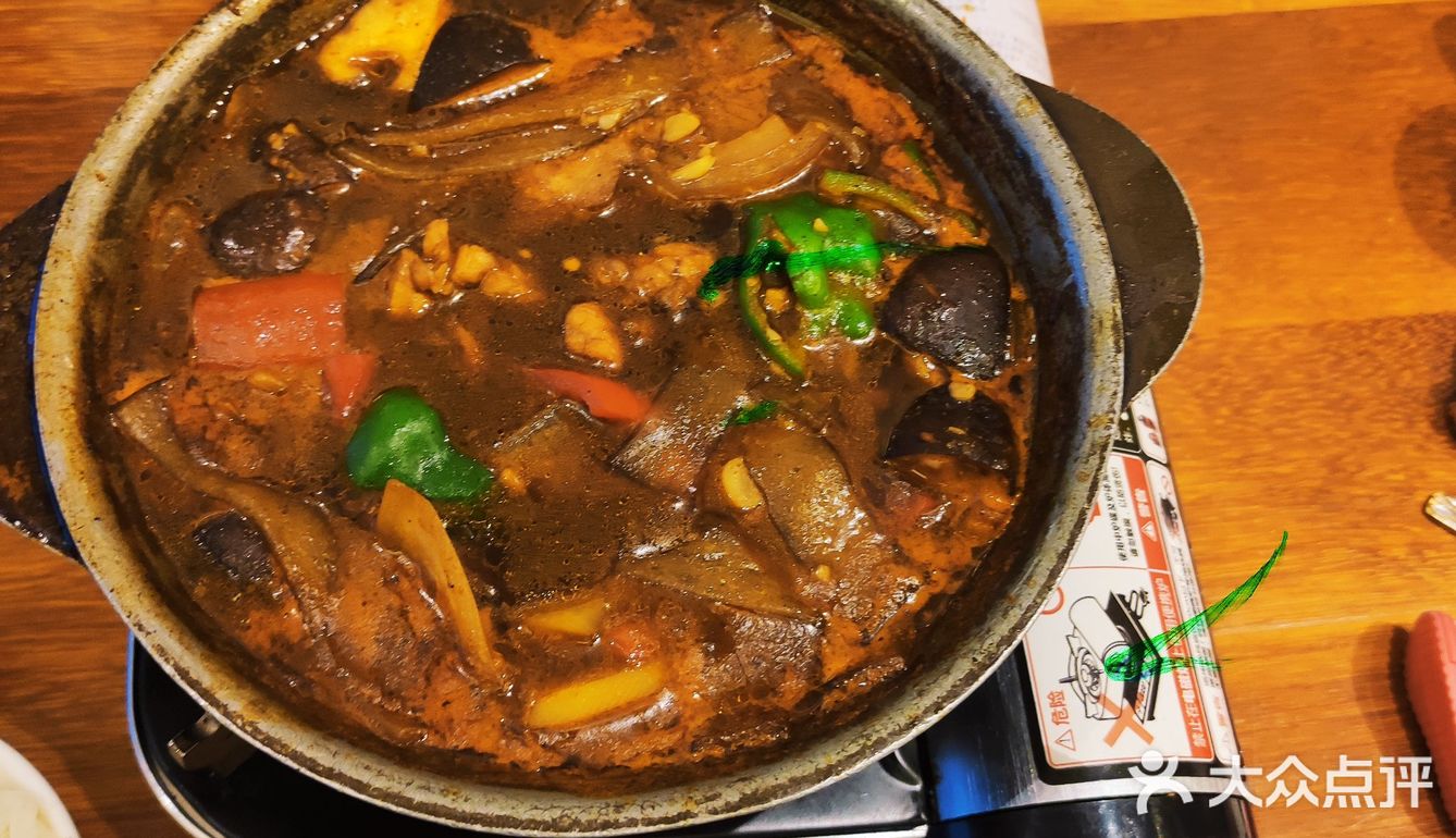 [吐]好吃到流泪的薯仔鸡肉粉和带筋牛肉饭