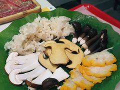 -钢管厂五区小郡肝串串香火锅(梅川路店)