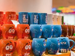 -m豆巧克力世界(上海世茂广场店)