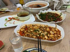 -洪霞餐馆