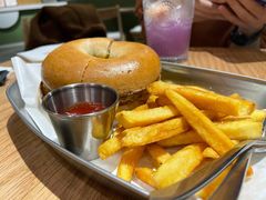 -Catch Bagel(芳草地店)