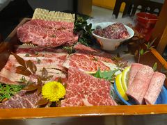 -山川小町·极番烧肉(新地假日广场店)