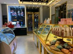 面包甜点陈列柜-麦雪尔甜品·生日蛋糕(新街口旗舰店)