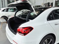 -宁波之星奔驰4S店(海曙店)