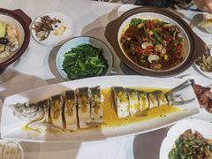 -香山湖家家宴(中山陵店)