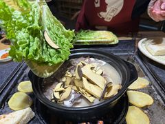 -有一锅·野生菌黑山羊腊排骨火锅(古城北门店)