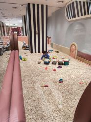 -奈尔宝家庭中心·亲子餐厅(北京东坝万达店)