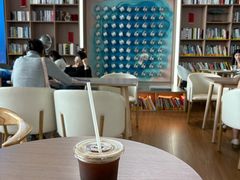 -抱抱地球咖啡馆(国家海洋博物馆店)