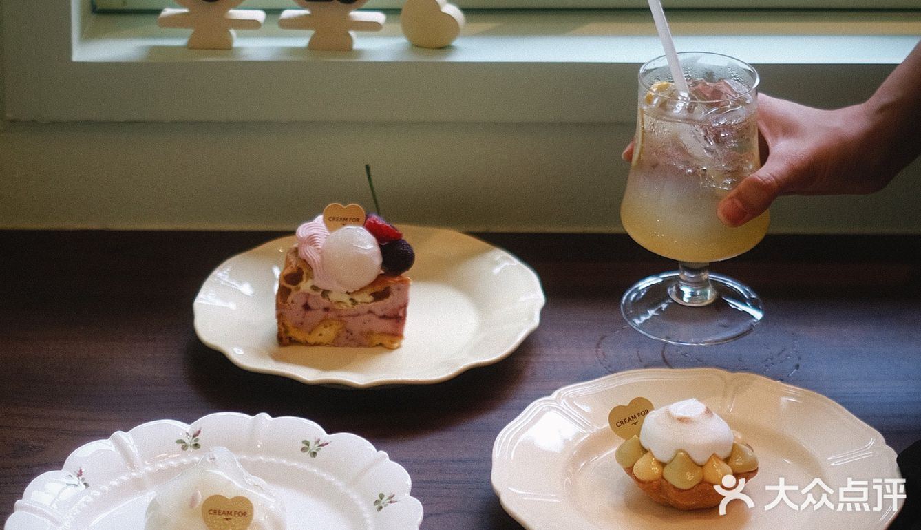 新的童話花園小木屋甜品店｜吃到漂亮的法甜