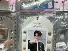 -Love Star追星馆(上海静安大悦城店)