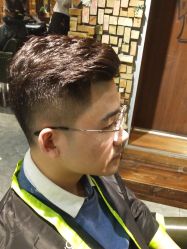 点击看大图 -MONE美发沙龙