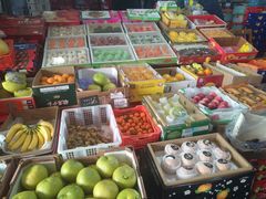 -上海龙吴水胜海发市场