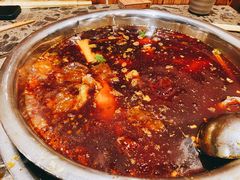 -肖肖酸萝卜鱼火锅(总店)