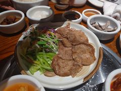 -萨拉伯尔(燕莎友谊商城店)