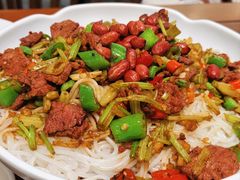 小炒黄牛肉拌粉-包小笼·金牌汤包(中山路店)