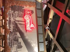 -玛格萝妮(汇智国际商业中心店)