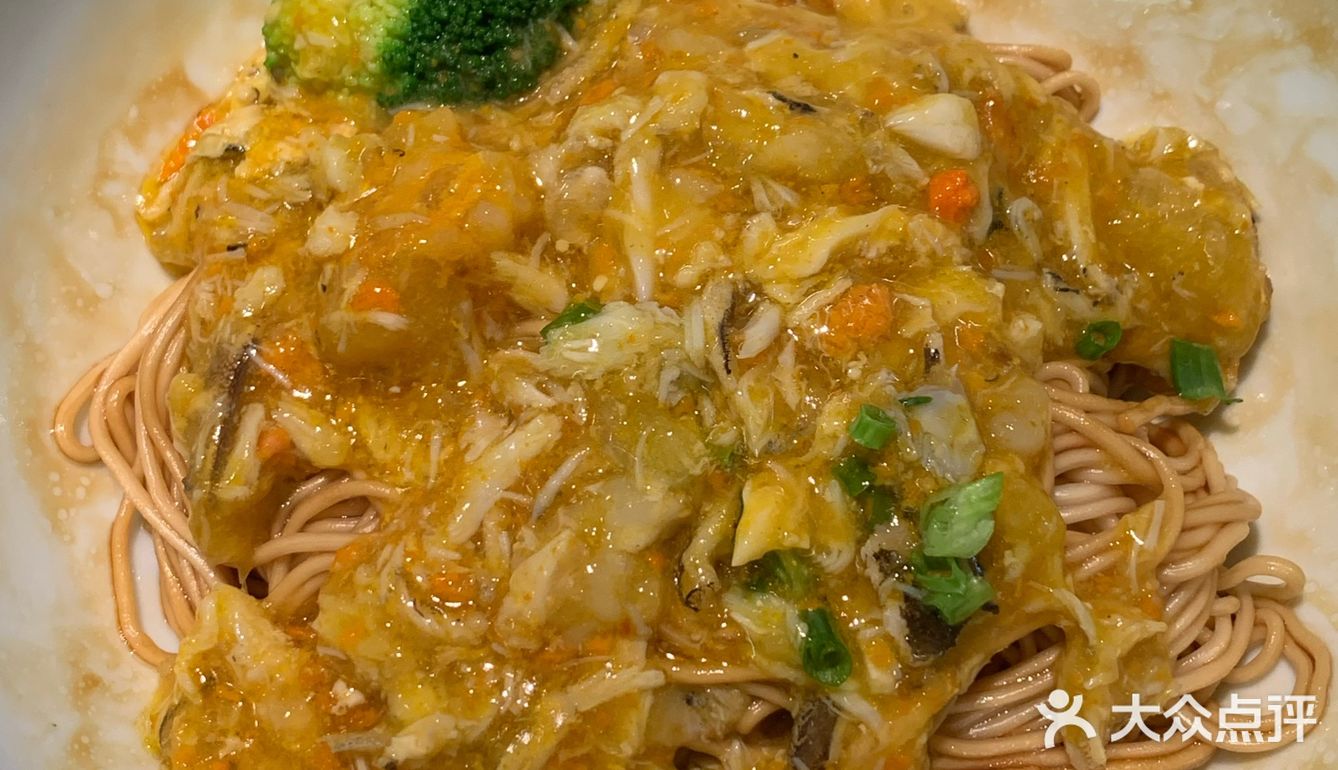 打卡网红蟹粉店