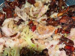 -小鱼小牛·鱼牛干锅·脆鱼火锅(世欧广场店)