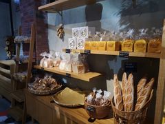 零售区-啊噗吐呦现场烘焙(麦凯乐店)