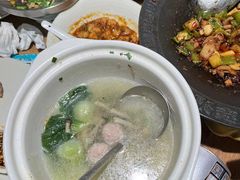 -聚鑫朋酸菜肥肠(文艺路口店)