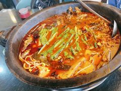 -都江堰石锅鱼