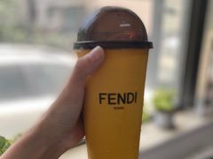-喜茶(北京华贸购物中心店)