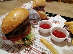 -The Habit Burger Grill 哈比特汉堡(复兴soho店)