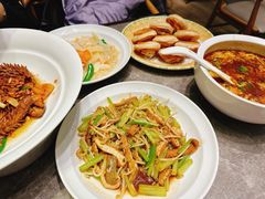 -闫府私房菜·百年鲁菜(恒隆店)