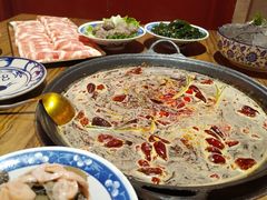 -旧街市鲜货老火锅(大光路店)