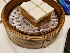 怀旧蛋黄千层糕-稻香酒家·35年老字号(侨光店)
