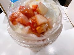 冰博克草莓撞撞宝藏茶-奈雪的茶(市百一店)