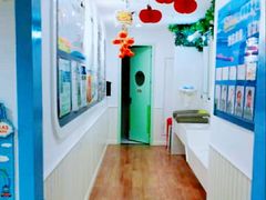 -龙格亲子游泳俱乐部(泊富中心)