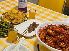 -龙巢盱眙龙虾·鸡煲·烧烤宵夜(坪洲店)