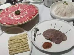 -红鼎豆捞·非遗鲍皇汤火锅(宝丰路店)