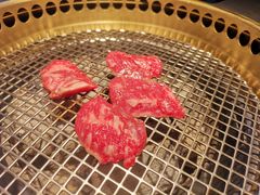 -铭牛烧肉·和牛海鲜自助(高新月牙湖店)