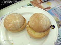 早餐套里的餐包-翠华餐厅