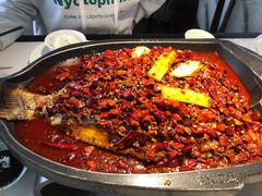 -江边城外烤全鱼(世茂广场店)